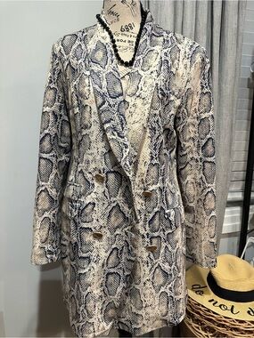 Snake-Print Double-Breasted Blazer Jacket in Cream and Blue